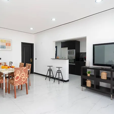 Mango Lanzarote By וילה